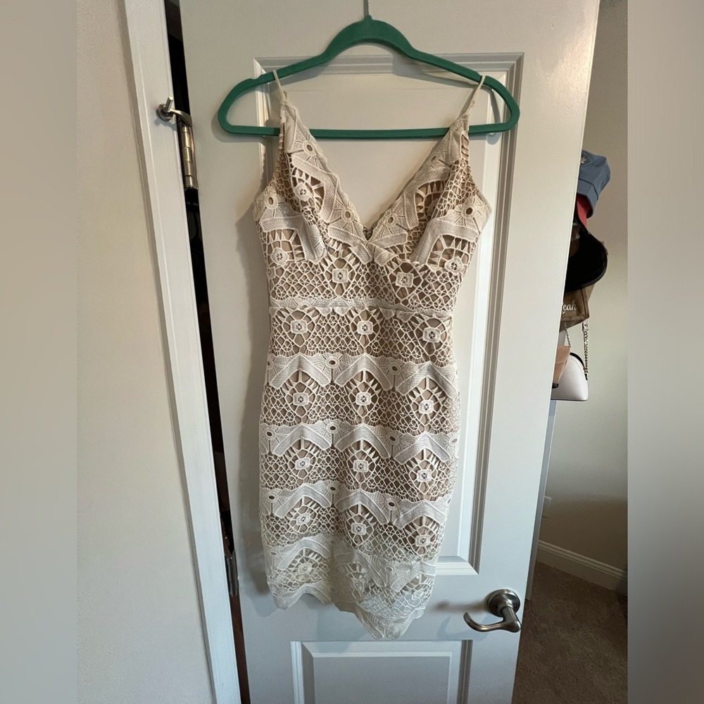 Lulu’s Lace Dress in Ivory